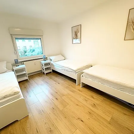 Good Homes Fuer Bis Zu 6 Personen Mit Netflix Und Highspeed Wifi