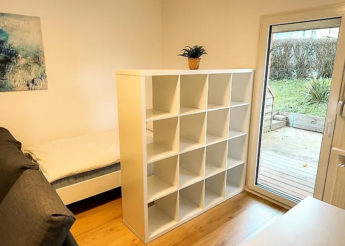 Good Homes Fuer Bis Zu 6 Personen Mit Netflix Und Highspeed Wifi Apartment Idstein