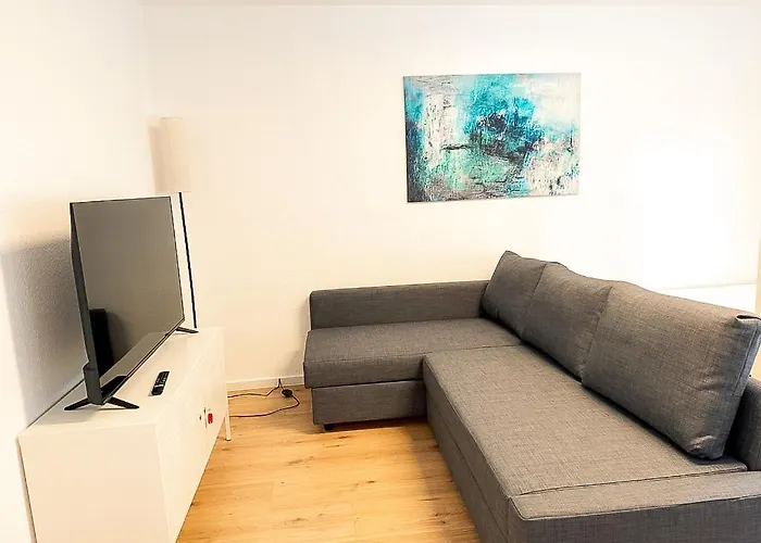 Good Homes Fuer Bis Zu 6 Personen Mit Netflix Und Highspeed Wifi Apartment