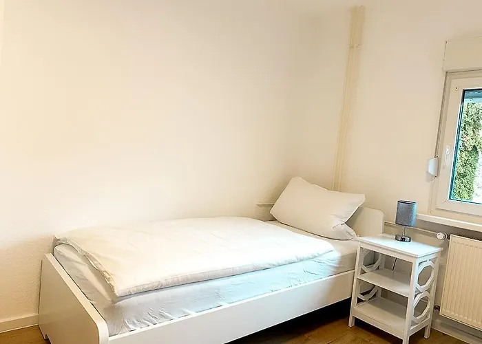 Good Homes Fuer Bis Zu 6 Personen Mit Netflix Und Highspeed Wifi Apartment